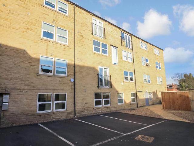 Westfield Mills, Greenock Road. 1 bed flat to rent £695 pcm £160 pw