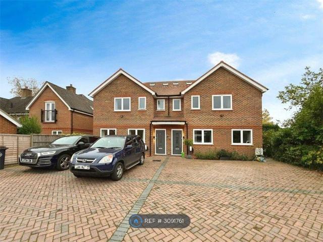 Westfield Road, Woking GU22, 4 bed semi detached house to rent, £3,000 pcm | PrimeLocation