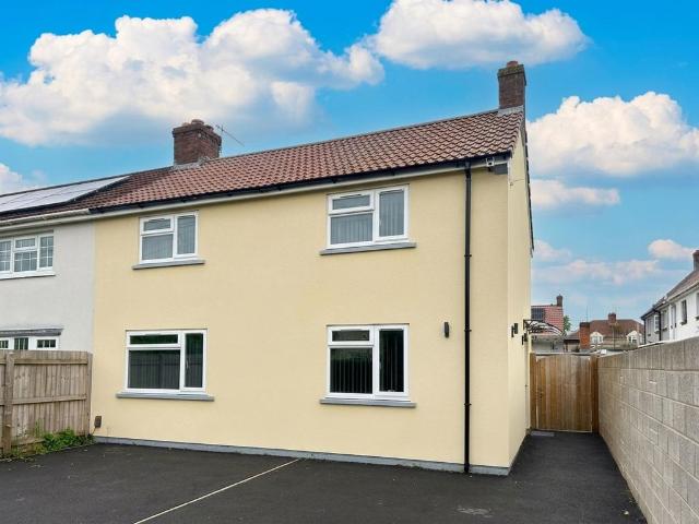 Westfield Road, Bristol BS48 4 bed semi detached house to rent £1,900 pcm £438 pw