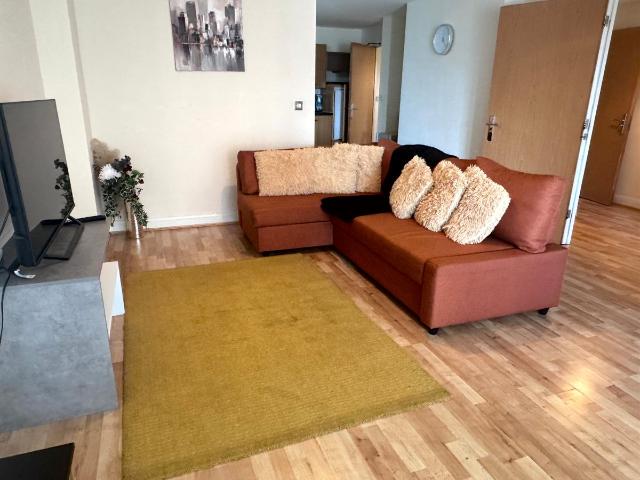 Westfield Terrace, Sheffield S1, 2 bed flat to rent, £1,100 pcm | PrimeLocation