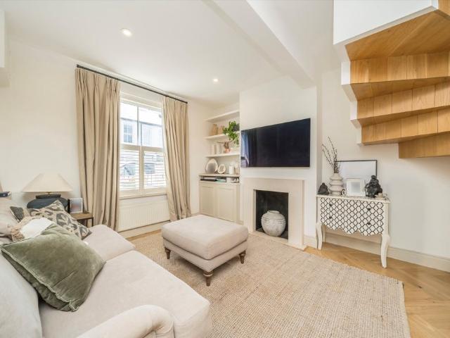 Westfields Avenue, Barnes, SW13, London