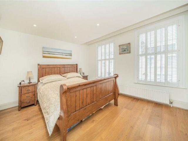 Westfields Avenue, Barnes, SW13, London