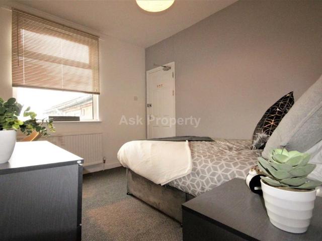 Westhill Drive, Mansfield 1 bed in a house share to rent £477 pcm £110 pw