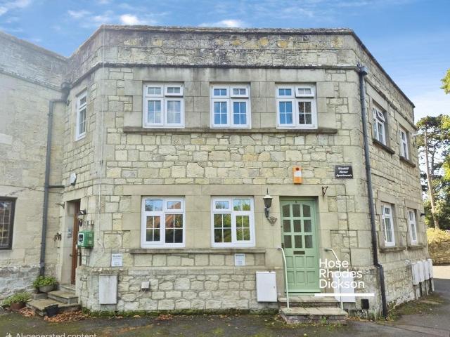 Westhill Manor, Westhill Road. 1 bed flat to rent £775 pcm £179 pw