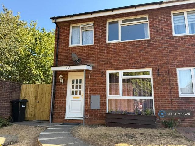 Westhill, Milton Keynes, MK14 3 bed semi detached house to rent £1,395 pcm £322 pw