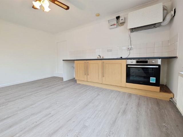 Weston Grove Road, SO19