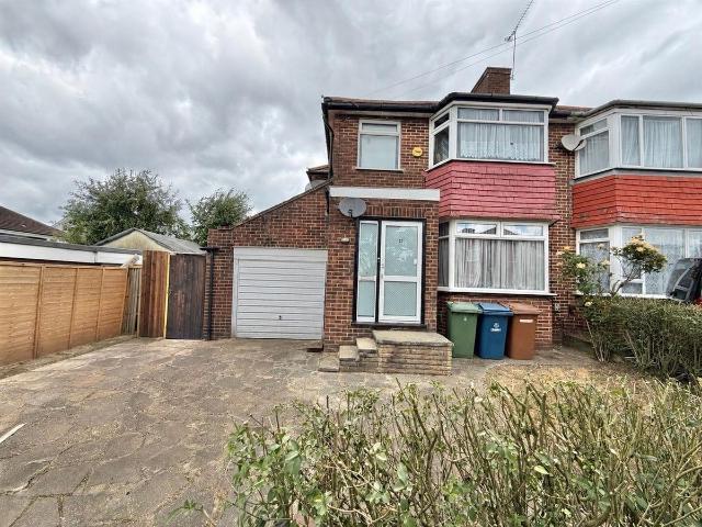 Weston Drive, Stanmore HA7, 3 bed semi detached house to rent, £2,300 pcm | PrimeLocation