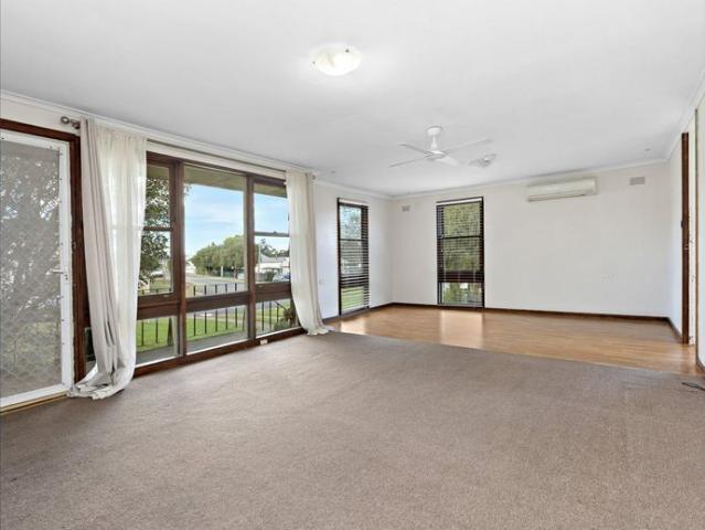 Weston Location 3 Bedroom Home