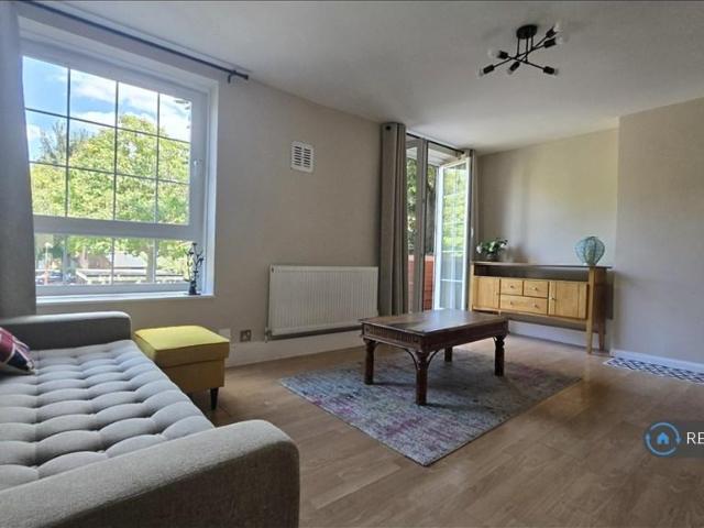 Weston Street, London, SE1 2 bed flat to rent £2,300 pcm £531 pw