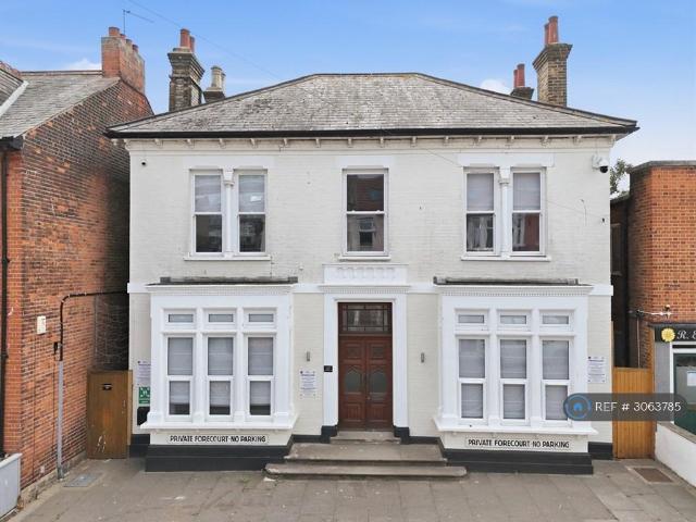 Weston Road, Southend On Sea, SS1 1 bed in a flat share to rent £900 pcm £208 pw