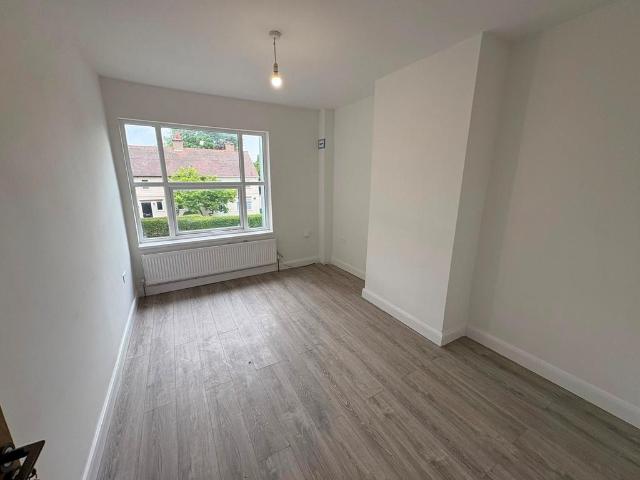 Weston Road, Stafford, ST16 3 bed apartment to rent £1,000 pcm £231 pw