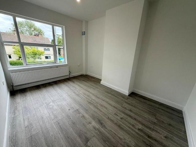 Weston Road, Stafford, ST16 3 bed apartment to rent £900 pcm £208 pw