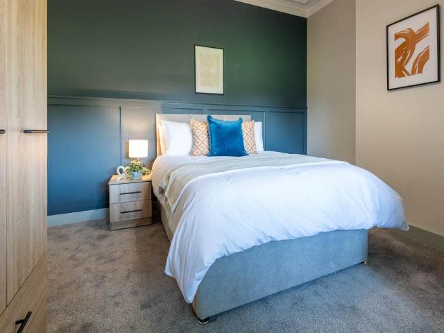Westover Road Room 2, Leeds LS13 1 bed in a house share to rent £625 pcm £144 pw
