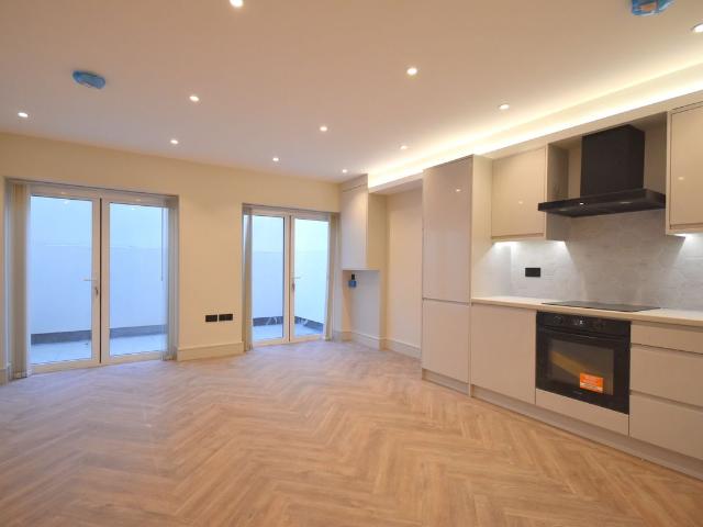 Westow Hill, London SE19, 2 bed flat to rent, £2,000 pcm | PrimeLocation