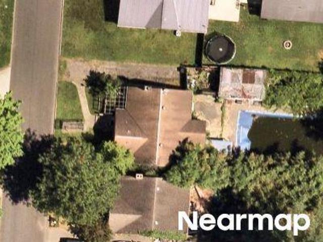 Westlawn Ave