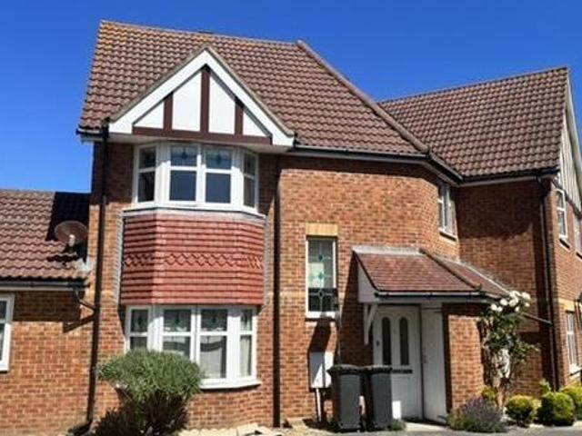 Westland Drive, Lee on the solent, 2 Bedroom Apartment