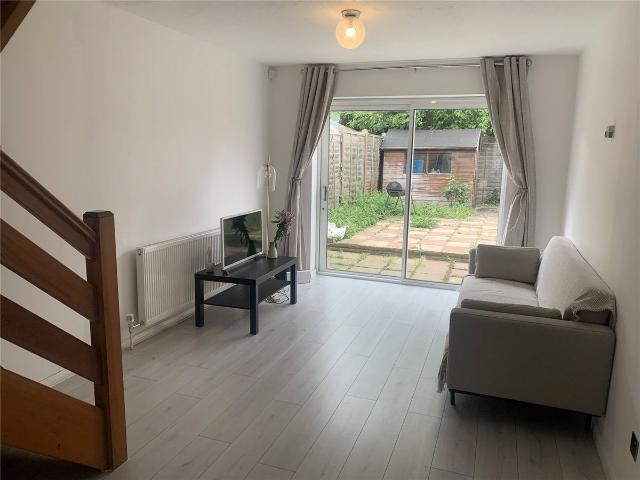 Westlands Close, Hayes, London UB3, 1 bed semi detached house to rent, £1,500 pcm | PrimeLocation