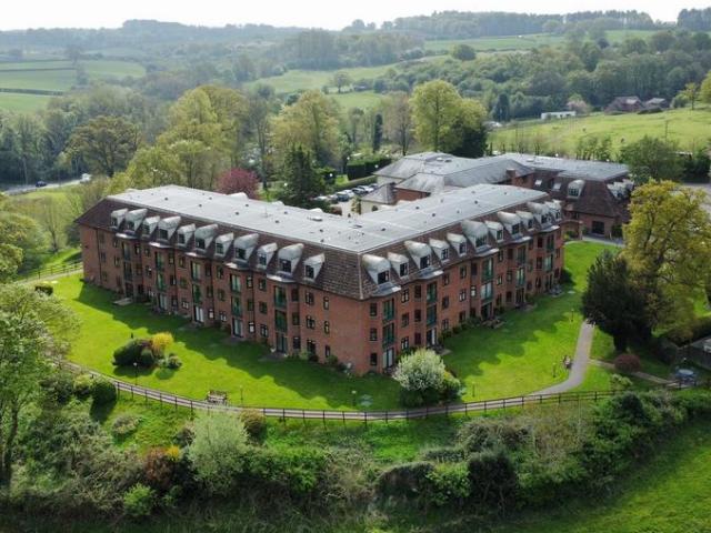 Westley Court, Cookley 1 bed apartment to rent £825 pcm £190 pw