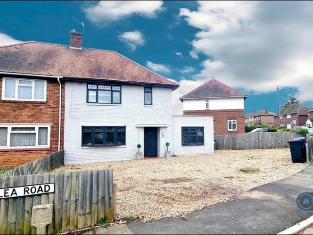 Westlea Road, Leamington Spa, CV31 7 bed semi detached house to rent £3,150 pcm £727 pw
