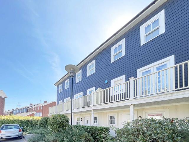 Westmount Close, Worcester Park KT4, 4 bed terraced house to rent, £3,250 pcm | PrimeLocation