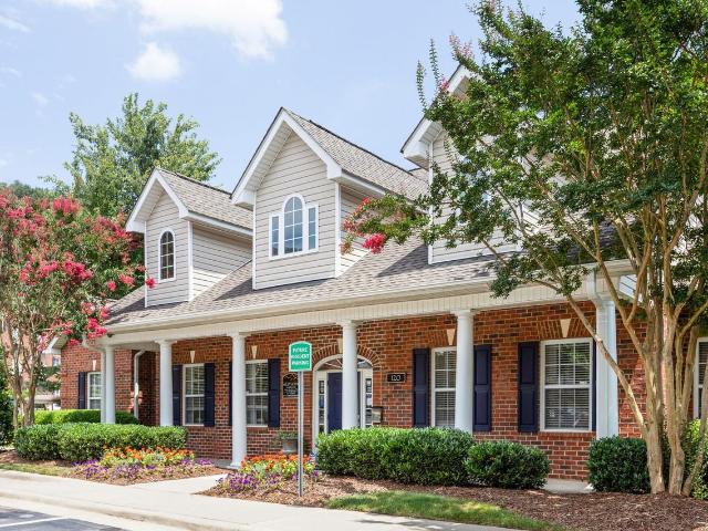 Westmont Commons 3 Bedroom Apartment for Rent at 120 Chamberlain Dr, Asheville, NC 28806