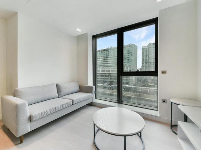 Westmark Tower, West End Gate. 1 bed apartment to rent £3,397 pcm £784 pw