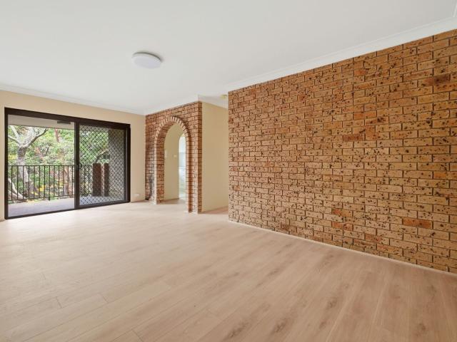 Westmead, 17/6 12 Alfred Street