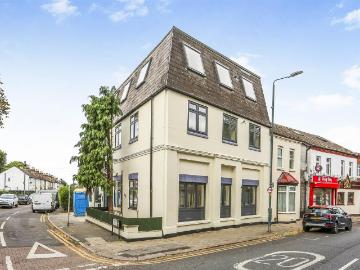Westmead Road, Sutton SM1, 2 bed flat to rent, £1,700 pcm | PrimeLocation