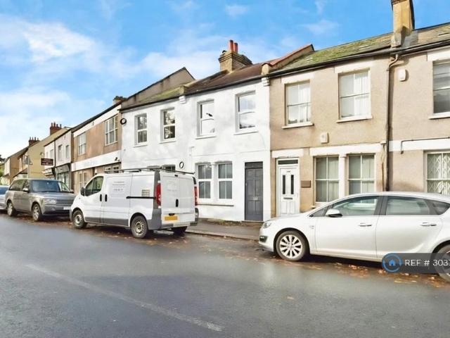 Westmead Road, Sutton, SM1 2 bed maisonette to rent £1,700 pcm £392 pw
