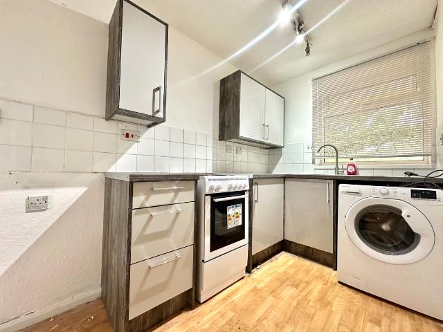 Westminster, Birmingham B37, 1 bed flat to rent, £900 pcm | PrimeLocation