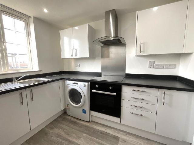 Westminster Buildings, High Street, Doncaster DN1, 1 bed flat to rent, £675 pcm | PrimeLocation