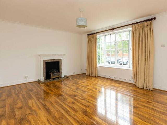 Westminster Court, St. Albans, AL1 2DU