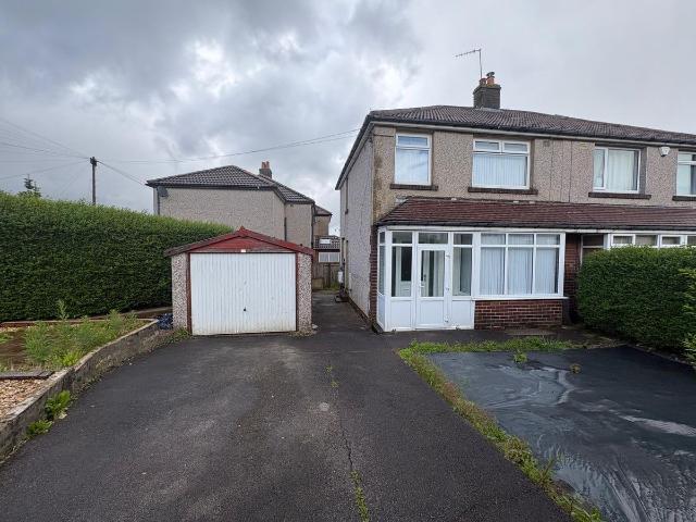 Westminster Gardens, Clayton, Bradford BD14, 3 bed semi detached house to rent, £1,200 pcm | PrimeLocation