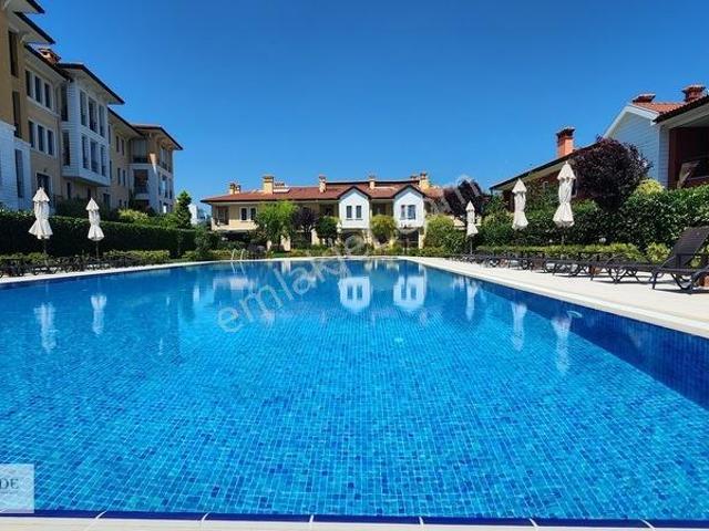 Westside' Dan Kemer Country' De Kiralık Fırsat Villa