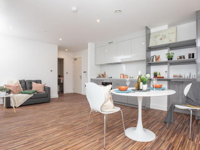 Westpoint, Manchester M16, 1 bed flat to rent, £1,230 pcm | PrimeLocation