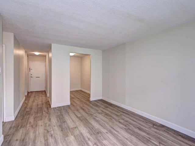Westport Towers Apartments 1 Bedroom Apartment for Rent at 16 Westport Apartments, Guelph, ON N1H 7B6 Onward Willow