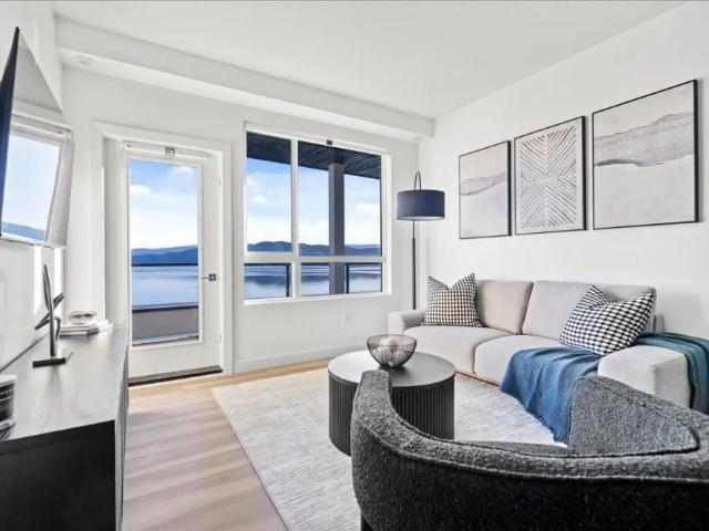 Westrich Bay 2 — FURNISHED 2 Bed 2 Bath D1