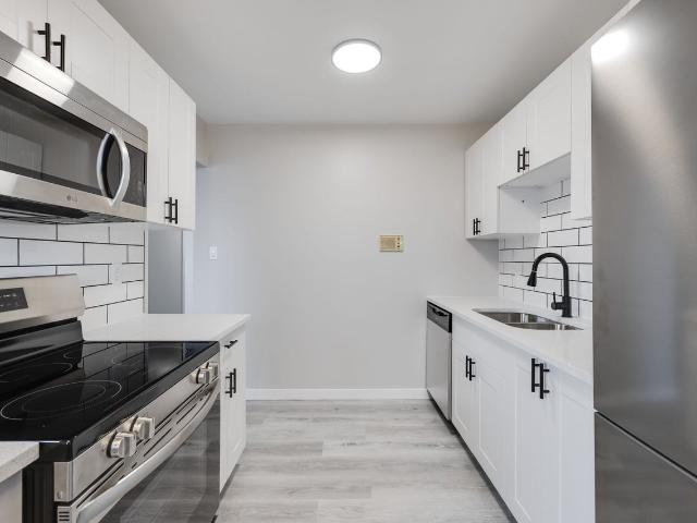 Westwood Apartments Studio Apartment for Rent at 11935 102 St Nw, Edmonton, AB T5G 2G5 Westwood
