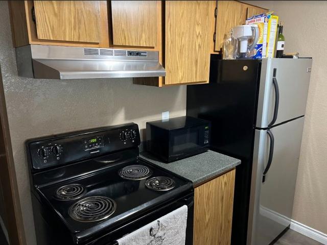 Westwood Apartments 2 Bedroom Apartment for Rent at 4327 8th Ave Ne, Seattle, WA 98105 University District