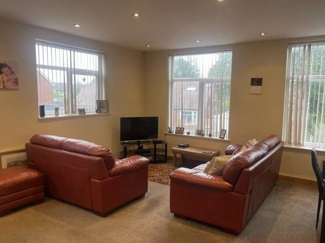 Westwood Road, Bolton BL1, 1 bed flat to rent, £695 pcm | PrimeLocation