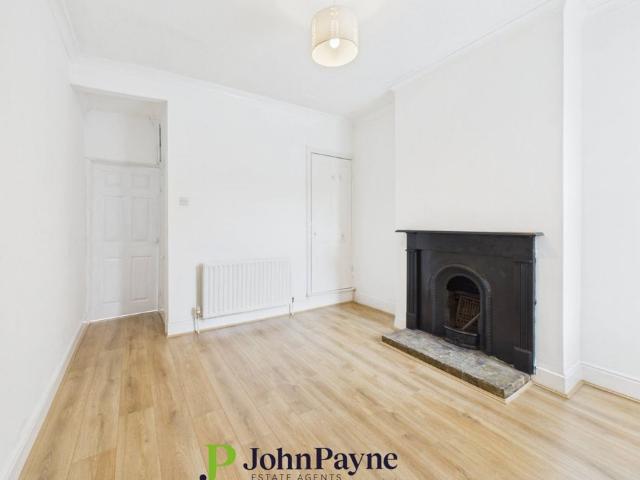 Westwood Road, Earlsdon, Coventry, CV5 6GB