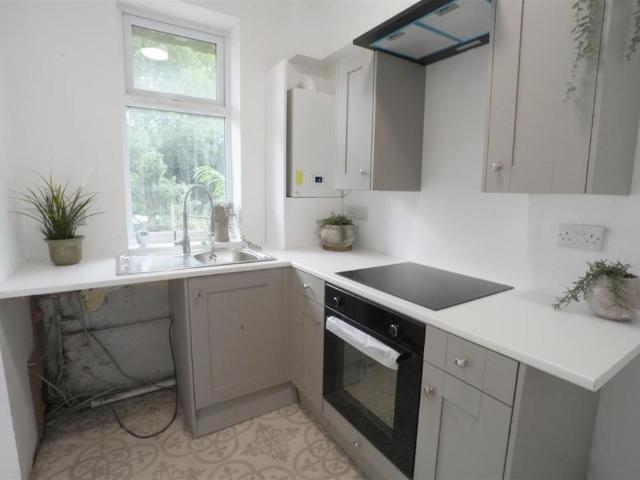 Westward Ho, Halifax 1 bed house to rent £550 pcm £127 pw