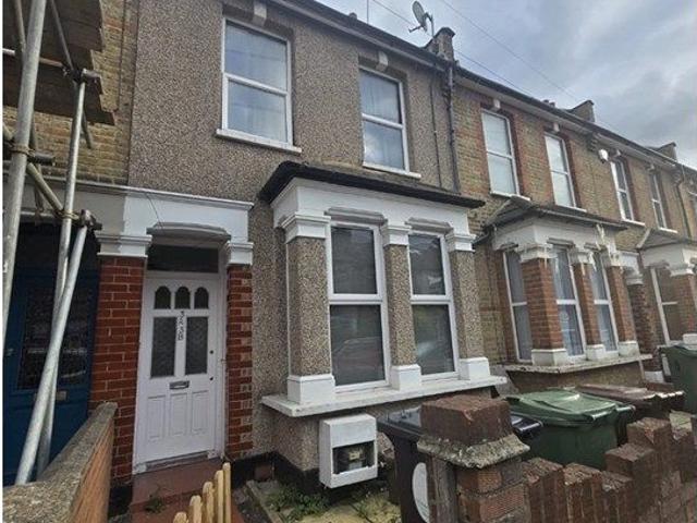 Westward Road, London E4, 1 bed flat to rent, £1,550 pcm | PrimeLocation