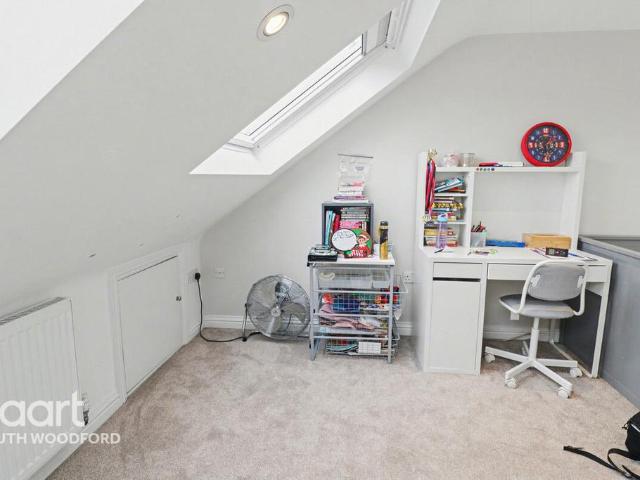 Westview Drive, Woodford green 1 bed in a house share to rent £1,000 pcm £231 pw