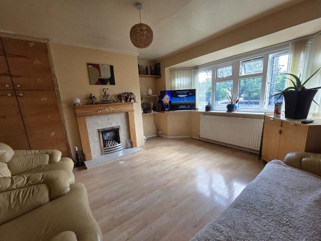 Wesley Court, Wolverhampton WV4, 2 bed flat to rent, £950 pcm | PrimeLocation