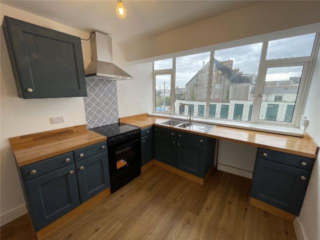 Wesley Court, Torpoint PL11, 2 bed flat to rent, £950 pcm | PrimeLocation