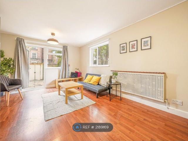 Wesley Close, London SE17, 4 bed end terrace house to rent, £4,295 pcm | PrimeLocation