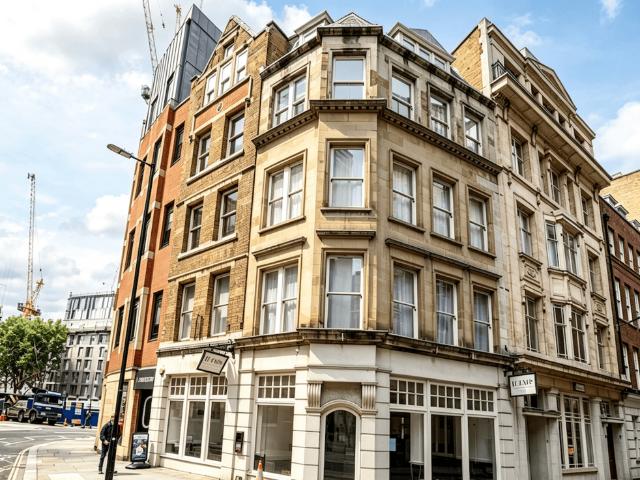 Wesley House, 5 Little Britain, EC1A 2 bed flat to rent £3,250 pcm £750 pw