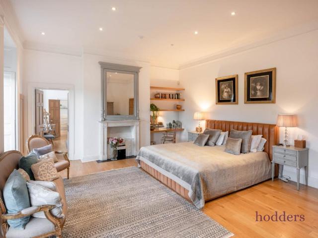 Wesstfield House, Hampton Court Road, London, KT8 9BX, United Kingdom | 1 bed apartment for rent #138930631 | Rentberry