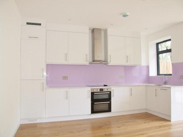 Wetherby Court, South Norwood SE25, 2 bed flat to rent, £1,750 pcm | PrimeLocation